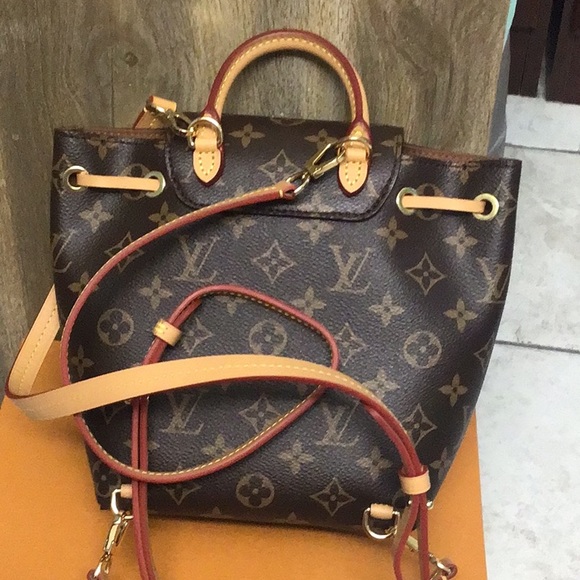 NWT LV BACKPACK MONTSOURIS NM - Picture 4 of 5